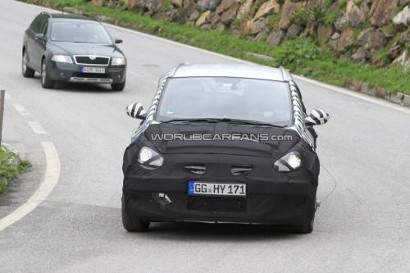 Замаскированный Hyundai i30  MPV 