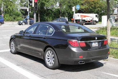  BMW 7-Series 2012