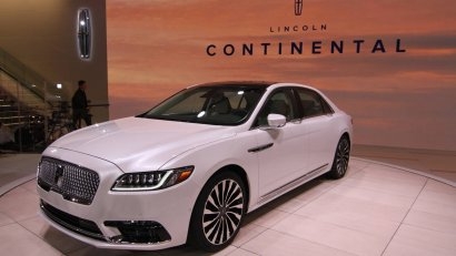  Lincoln Continental 2017  