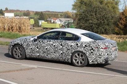   Jaguar XF 2012
