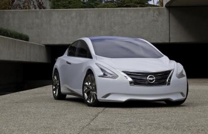 Nissan Ellure