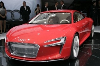   Audi E-tron  
