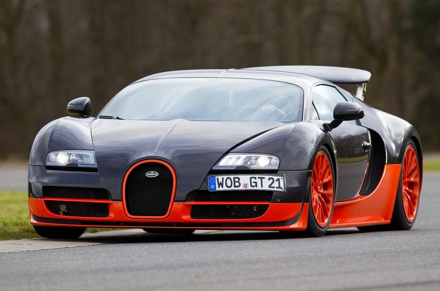  Bugatti Veyron 