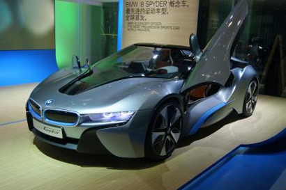   BMW i8 Spyder  CES 2016