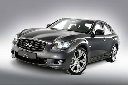 Infiniti M37   