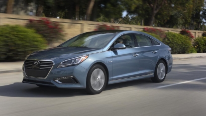 Hyundai Sonata Hybrid  Plug-in Hybrid 2016 